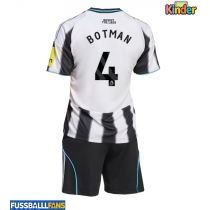 Newcastle United Sven Botman #4 Heimtrikotsatz Kinder 2025-26 Kurzarm (+ Kurze Hosen)